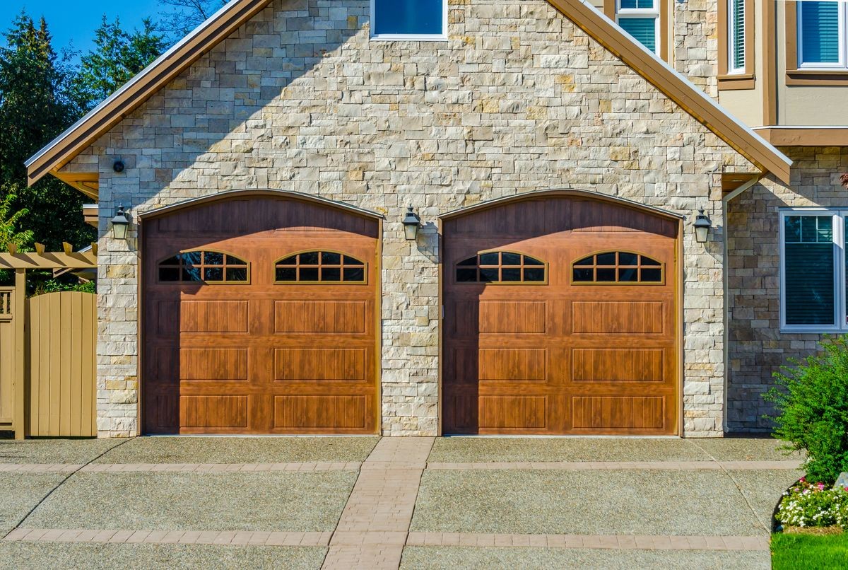 Garage, garage doors and driveway.